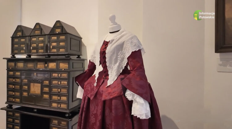 Elegancja dawnego dworu. Wystawa kobiecych ubiorów w Muzeum Czartoryskich [WIDEO]