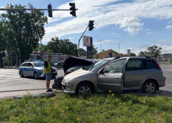 Groźne zdarzenie przy Urzędzie. Interweniowała policja