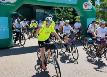 43 kilometry w piekącym słońcu. Wyzwanie przed puławskimi rowerzystami