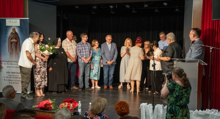 35 lat pomocy potrzebującym. Puławskie Koło Towarzystwa Pomocy im. św. Brata Alberta świętowało jubileusz