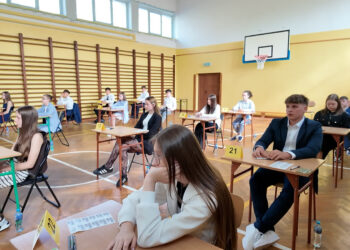 Znamy wyniki egzaminu ósmoklasisty w Puławach. Liderami SP 9 i SP 4