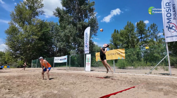 Siatkówka plażowa ponownie zawita na puławską Marinę. W niedzielę kolejny turniej