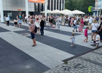 Taneczny wieczór na placu Chopina. W sobotę kolejna potańcówka w ramach WeekendLove Puławy