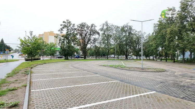 Nowy parking u zbiegu ulic Lubelskiej i Norwida. 56 miejsc postojowych [WIDEO]