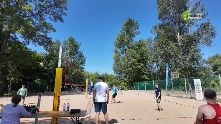 Ostatni wakacyjny turniej siatkówki plażowej w Marinie Puławy