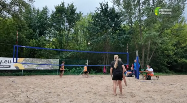 20 zawodników na puławskiej Marinie. Ostatnia plażówka za nami [WIDEO]