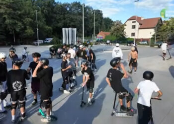 Widowiskowe triki na puławskim skateparku. Za nami Scoot Battle [WIDEO]