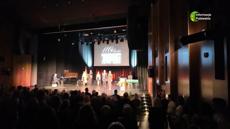 110 lat tradycji I Liceum Ogólnokształcącego w Puławach. Jubileuszowa gala w Domu Chemika [WIDEO]