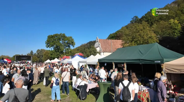 Stoiska, smakołyki i moc atrakcji. 27. Święto Jesieni w Kazimierzu Dolnym [WIDEO]